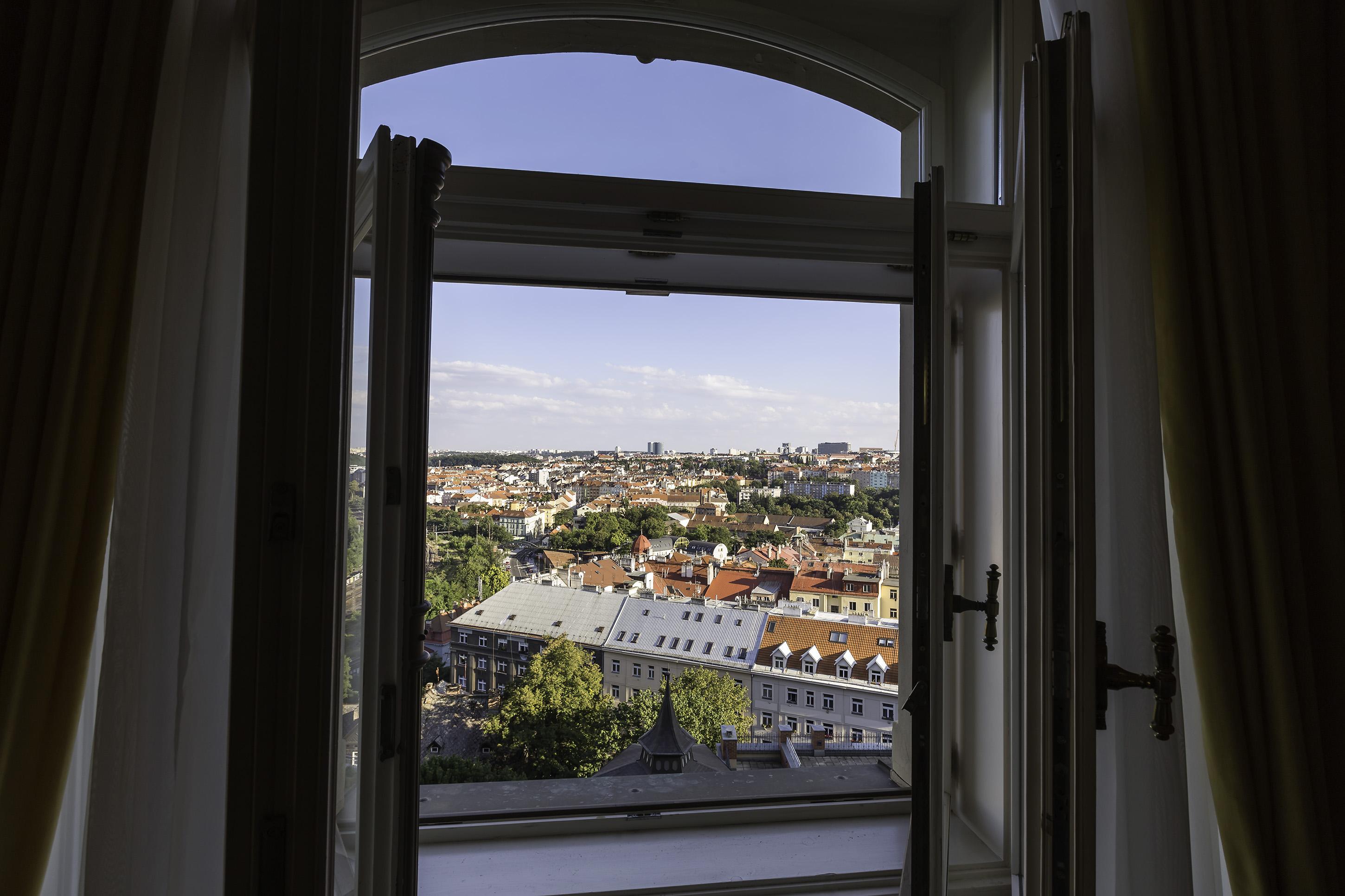 เลอ ปาเล อาร์ต โฮเต็ล ปราก Hotel ภายนอก รูปภาพ View from the window of the tower