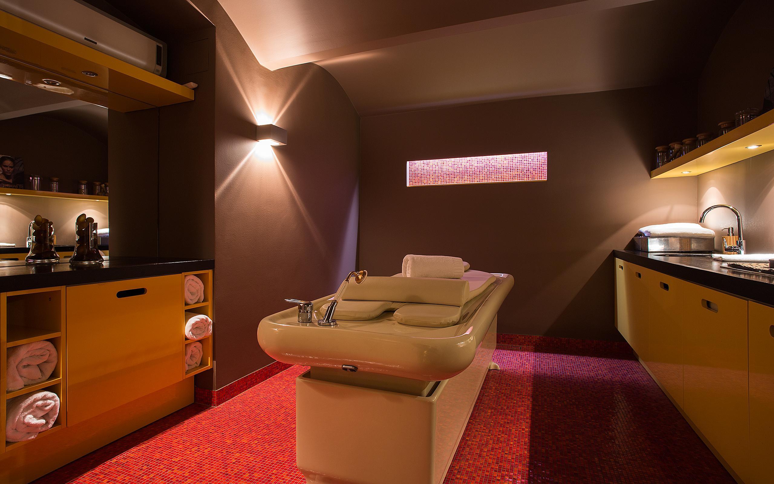 เลอ ปาเล อาร์ต โฮเต็ล ปราก Hotel ภายนอก รูปภาพ A treatment room at the spa