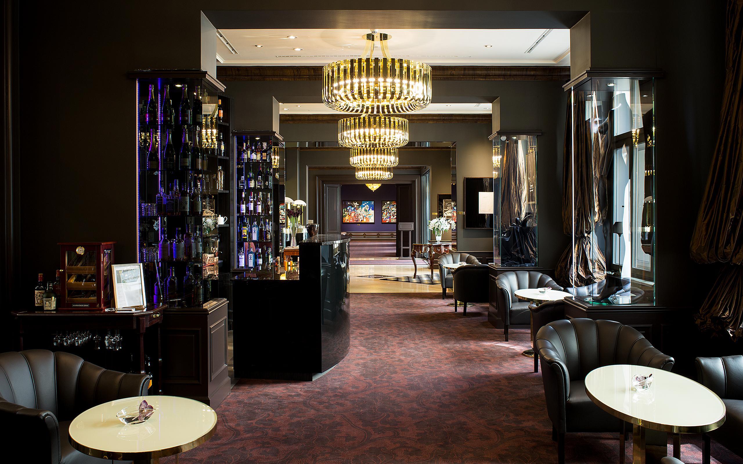 เลอ ปาเล อาร์ต โฮเต็ล ปราก Hotel ภายนอก รูปภาพ The Bar