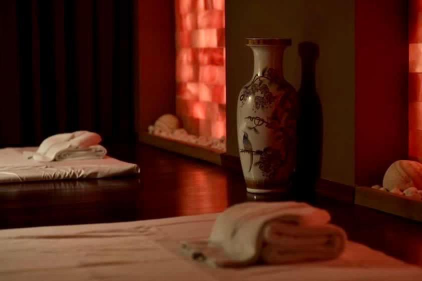 เลอ ปาเล อาร์ต โฮเต็ล ปราก Hotel ภายนอก รูปภาพ A salt room at a spa